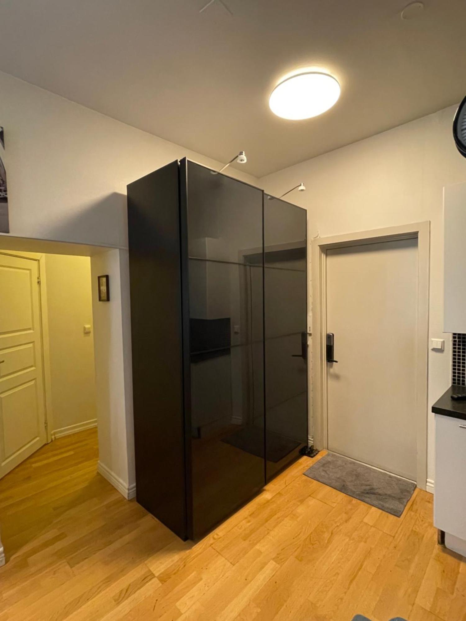 S, Center Apartment