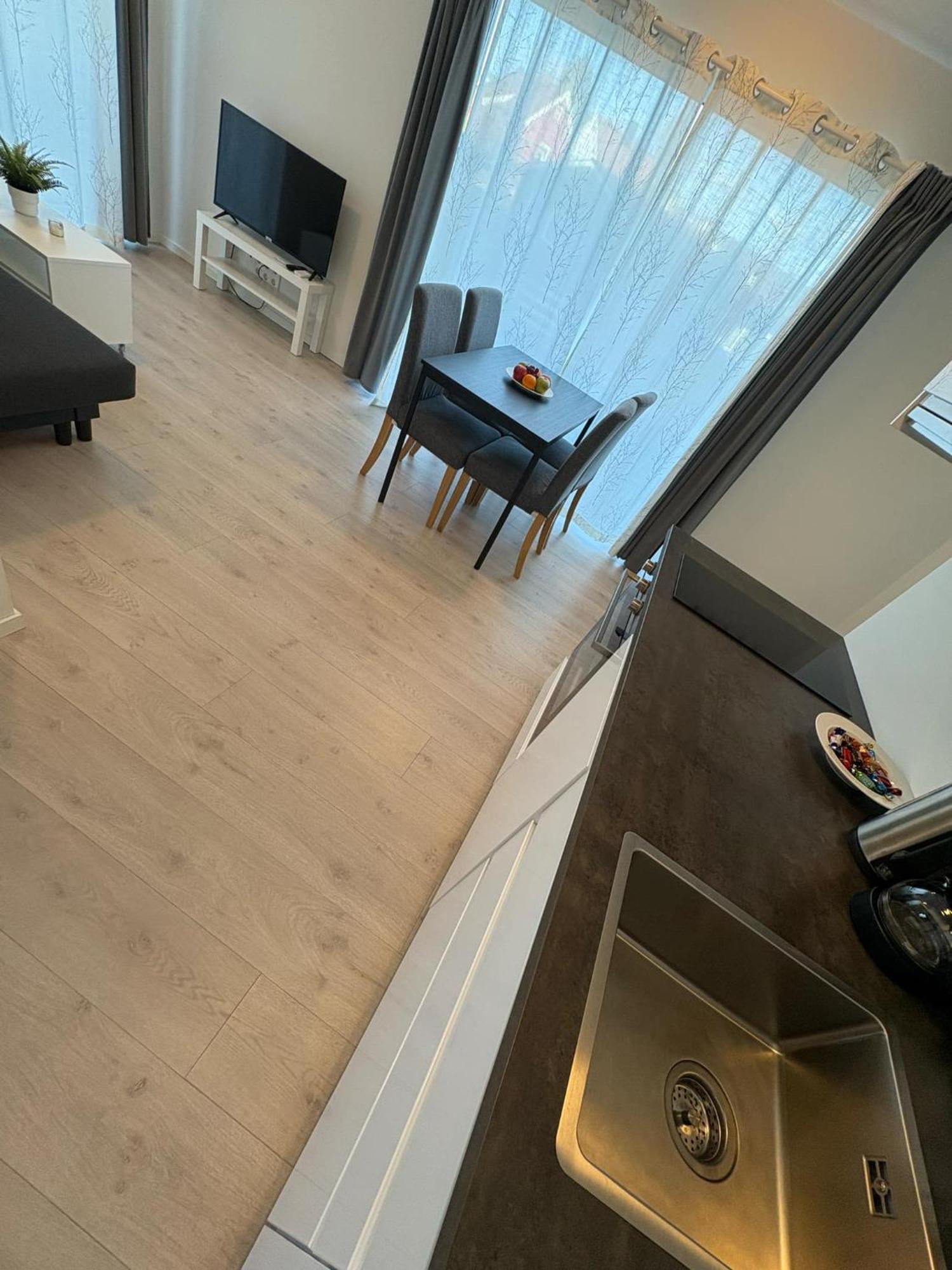 Apartment Lisas Apartment, Private New 2 With Big Windows, Share With Nobody