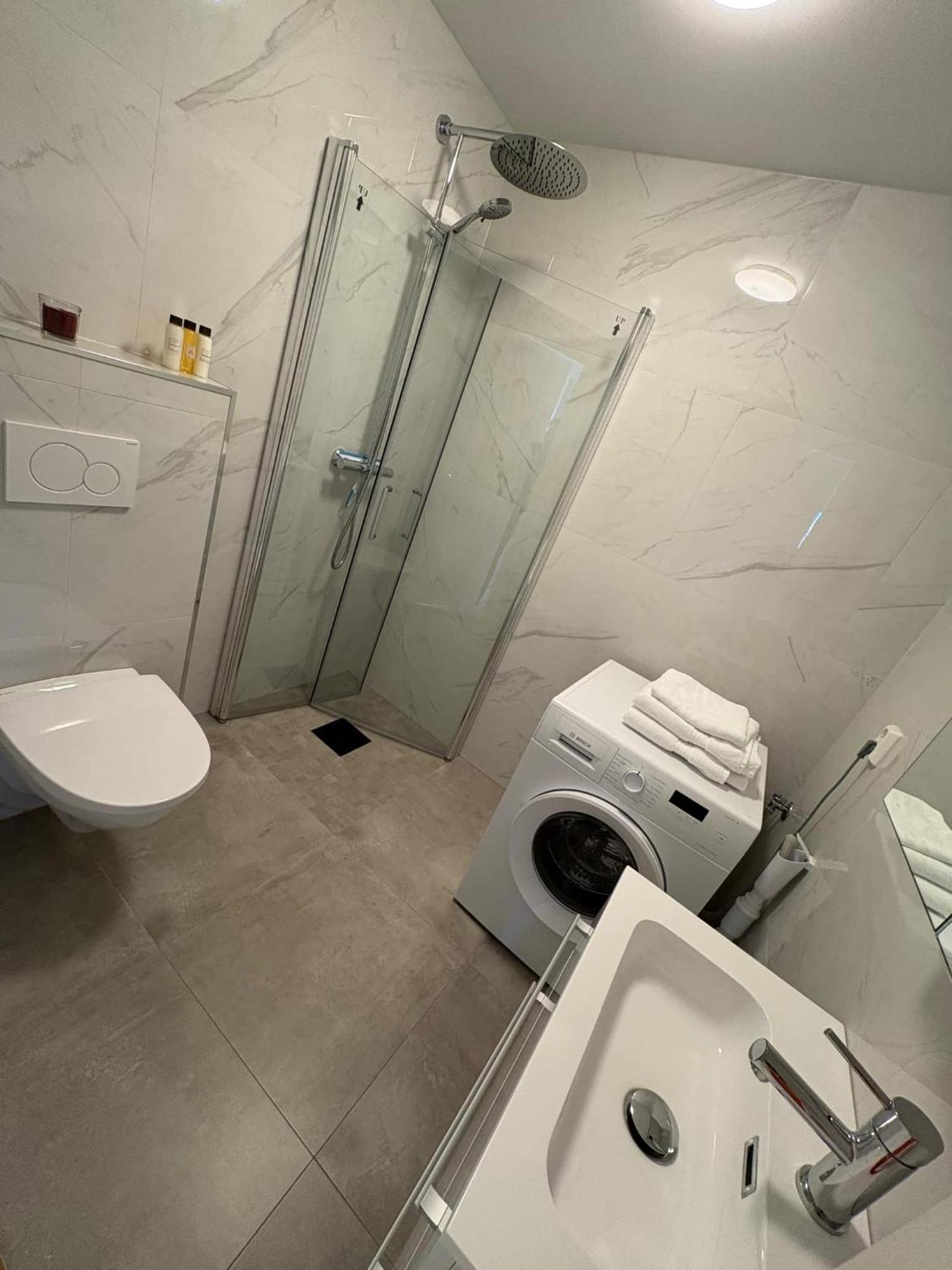 Lisas Apartment, Private New 2 With Big Windows, Share With Nobody * Oslo