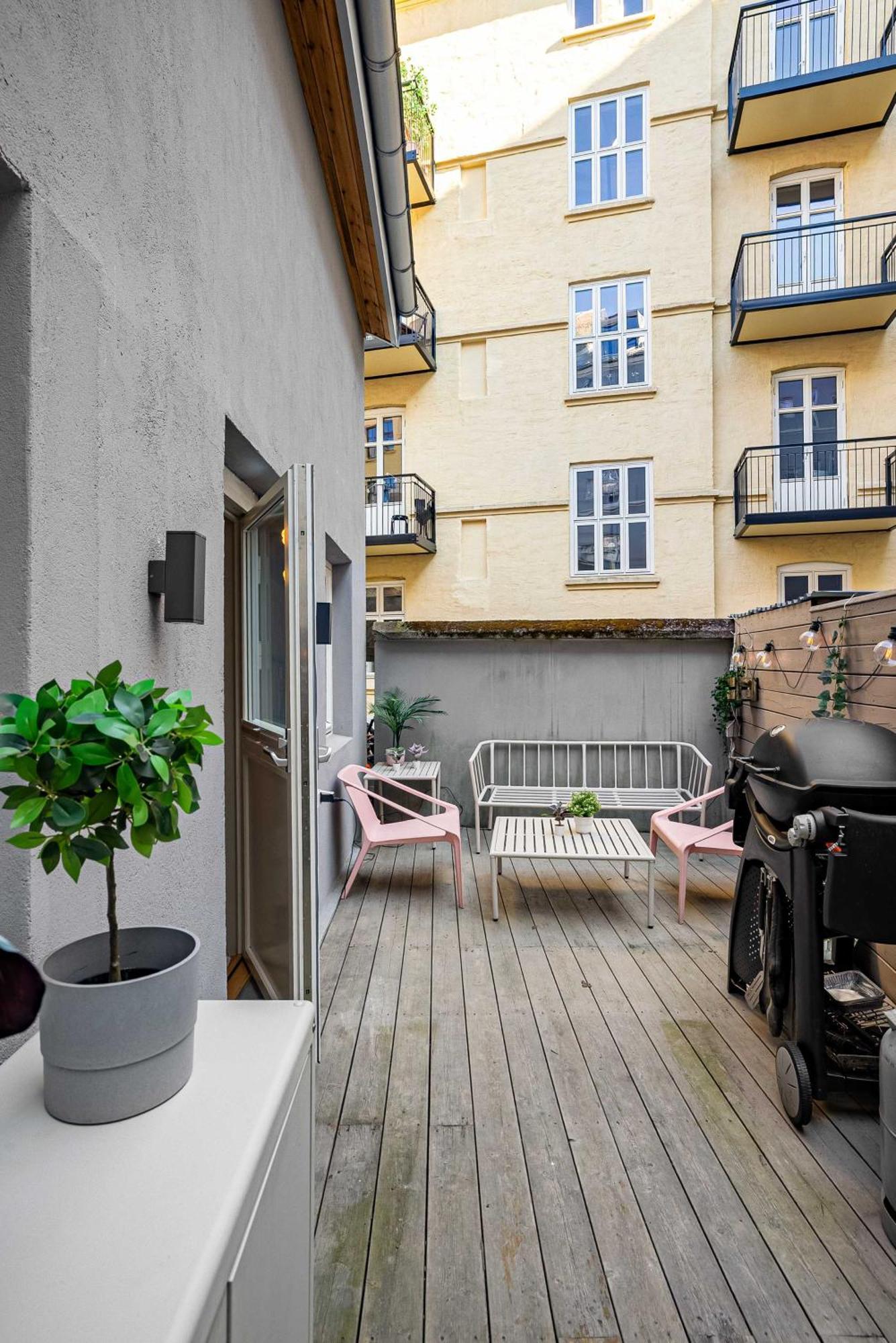 Apartment Dinbnb L 1 Min To Mathallen I Backyard I 24l7 Check-in *