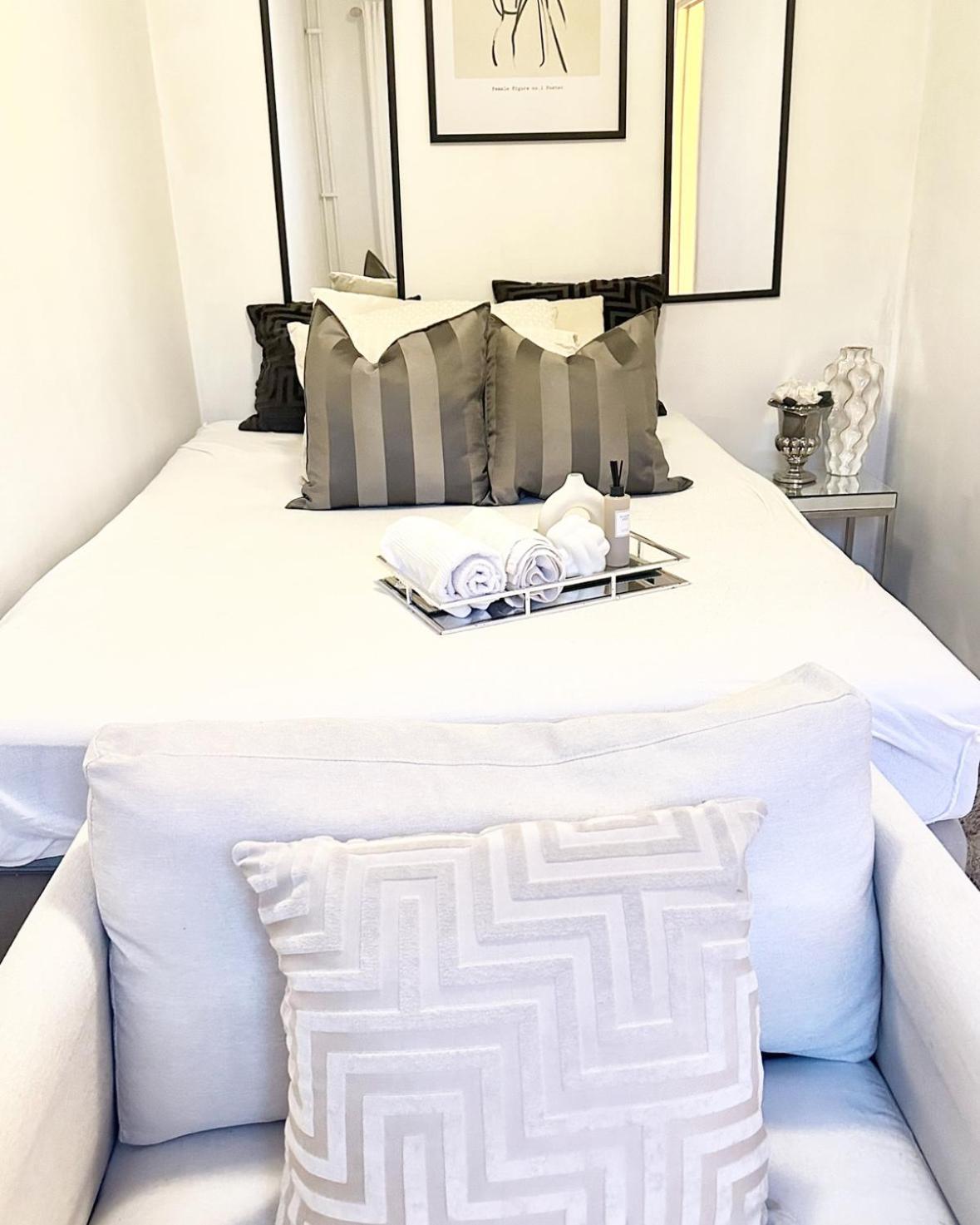 3 Bedroom - Near Station *