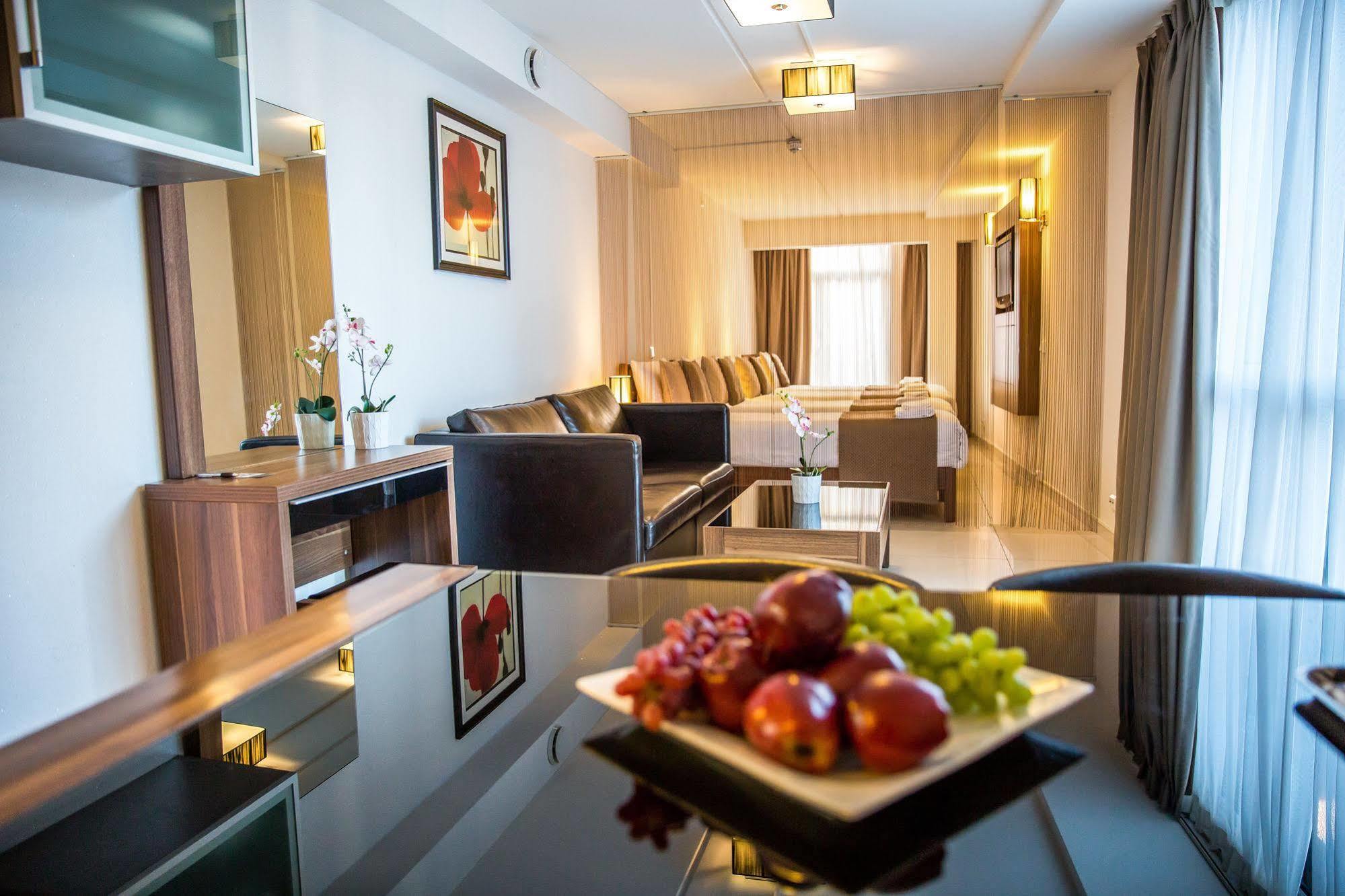 Central City Apartments Aparthotel 3*