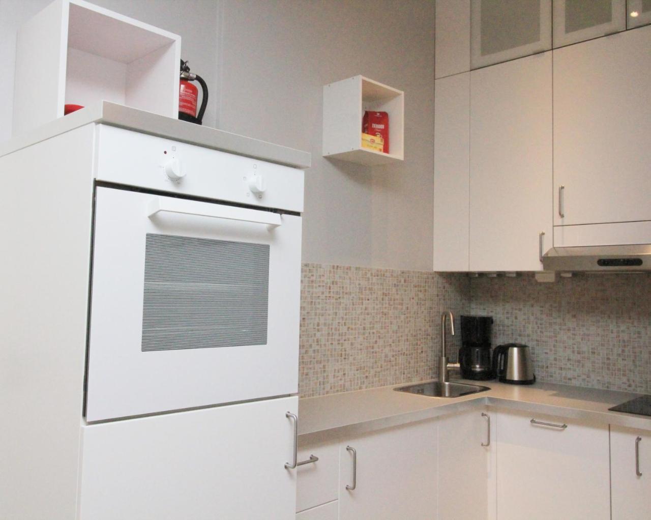 Nordic Host - Center 2 Bed / 2 Bath - Skippergata - 3 Minutes From Station Apartment Oslo