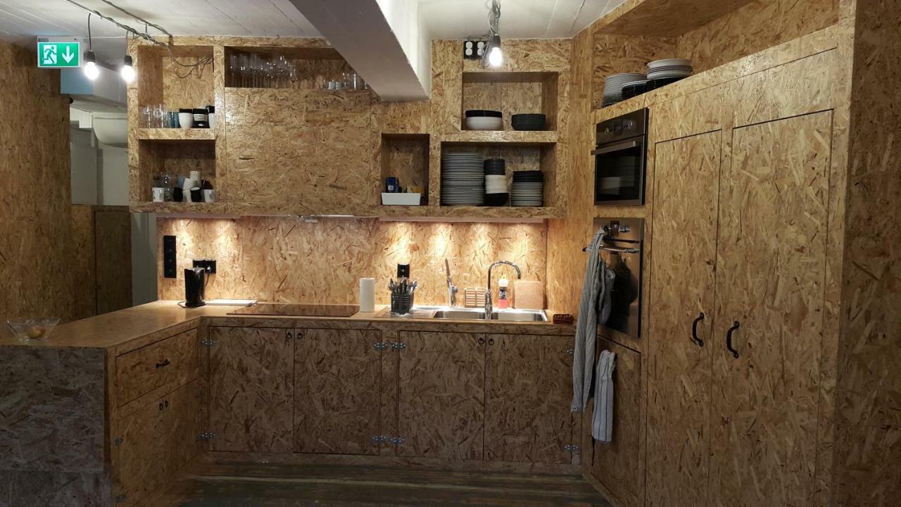 Club 27 Hostel *