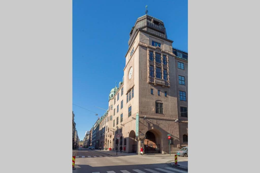 Nordic Host Luxury Apts - Prinsens Gate - Large Mezzanine Apartment Oslo