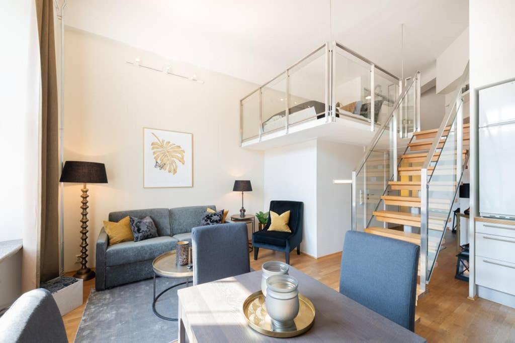 Nordic Host Luxury Apts - Prinsens Gate - Large Mezzanine Oslo