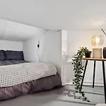 Elegant Private Room Oslo Central - Grunerlokka 1Km From Oslo S Station