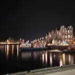 Luxurious Apartment By Royal Palace