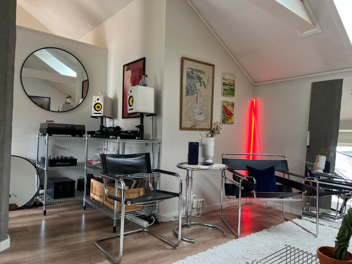 Sentral Loftsleilighet Med Solfylt Utetplass Oslo
