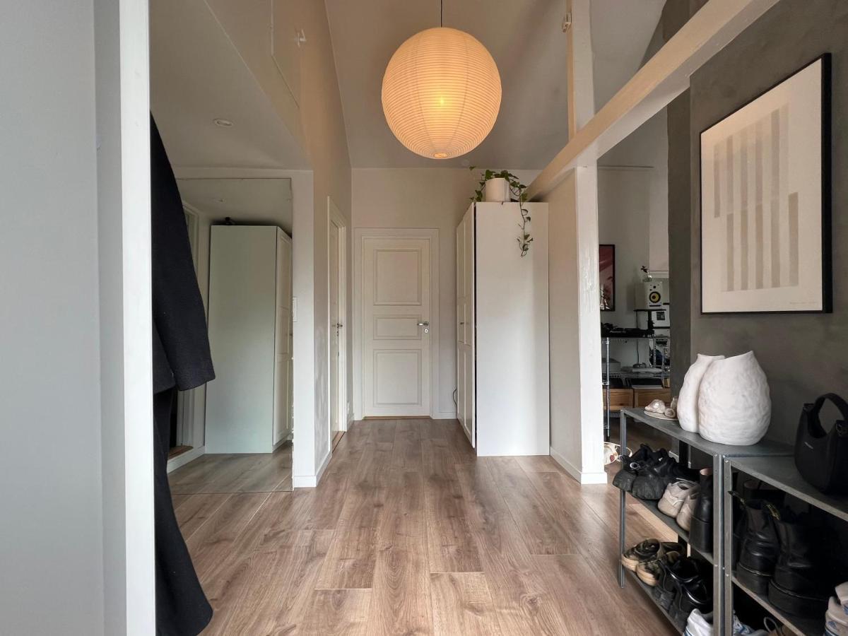 Sentral Loftsleilighet Med Solfylt Utetplass Apartamento *
