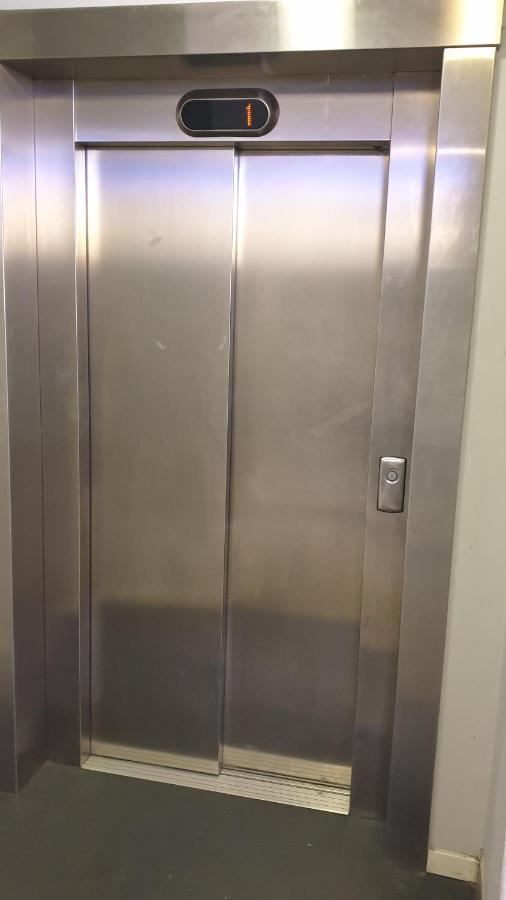 Cozy 1 Bedroom In Centrum * Oslo