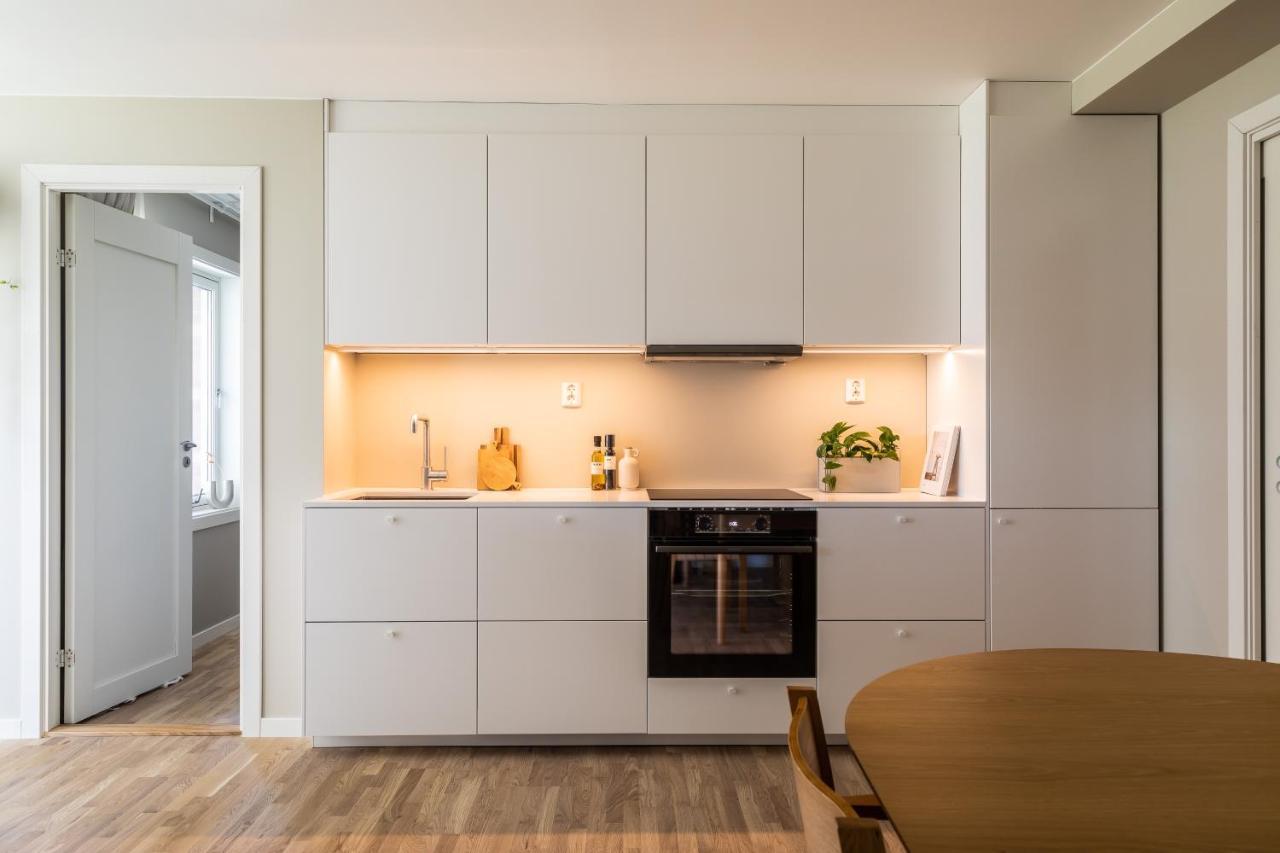 Scandinavian Apartment: Modern Two-bedroom With Terrace Near Storo Storsenter Oslo