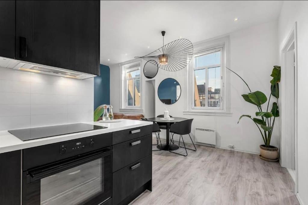 Newly Renovated - Downtown *
