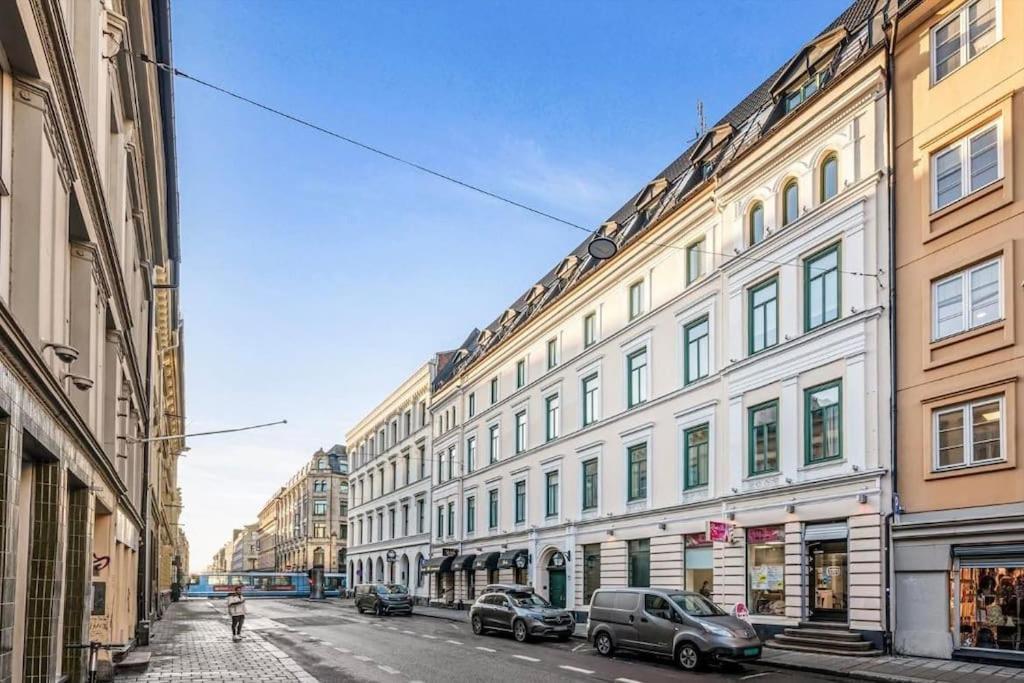 Newly Renovated - Downtown *