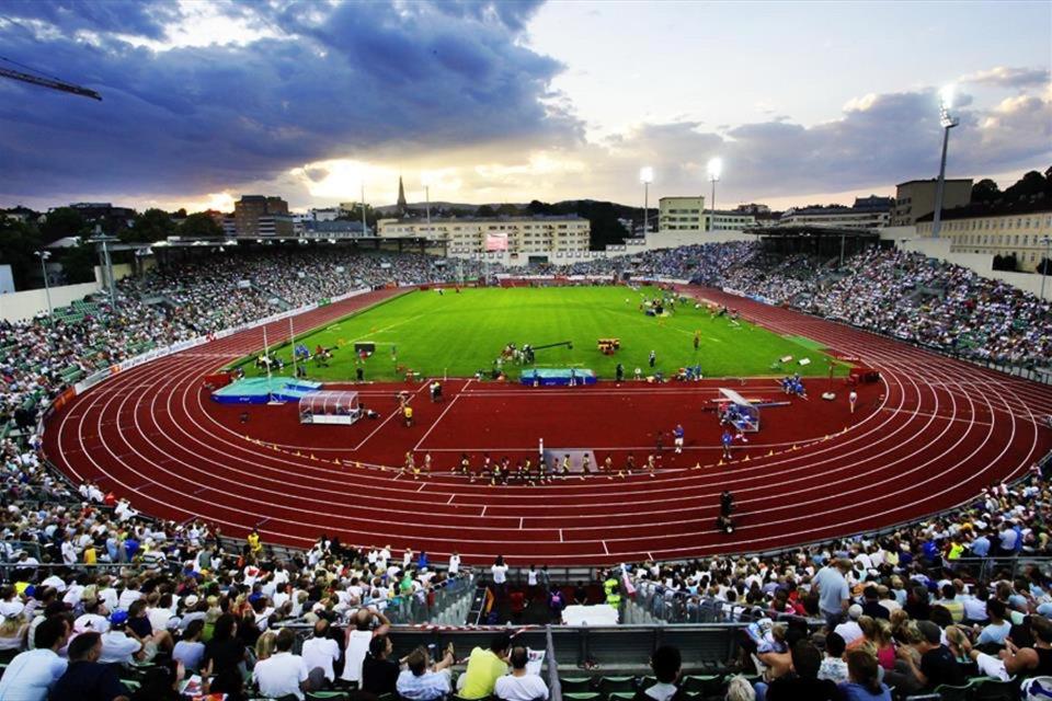 Happy Days Private In The Heart Of Bislett Oslo