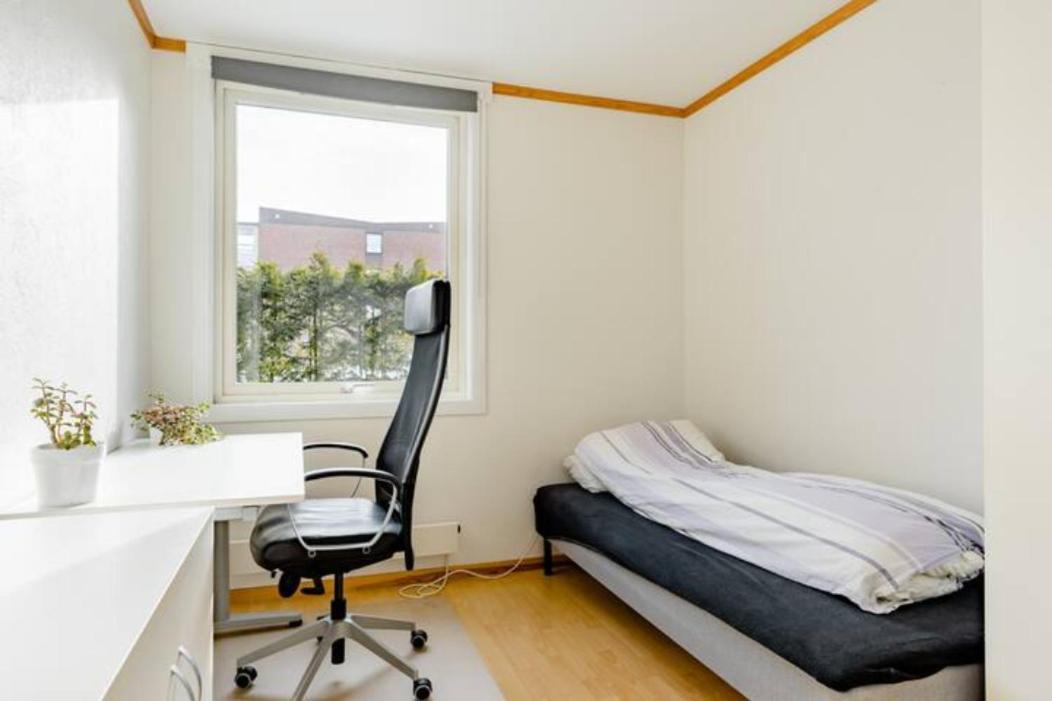 Calm And Tidy In Apartment, 14min Train Ride To Center Oslo
