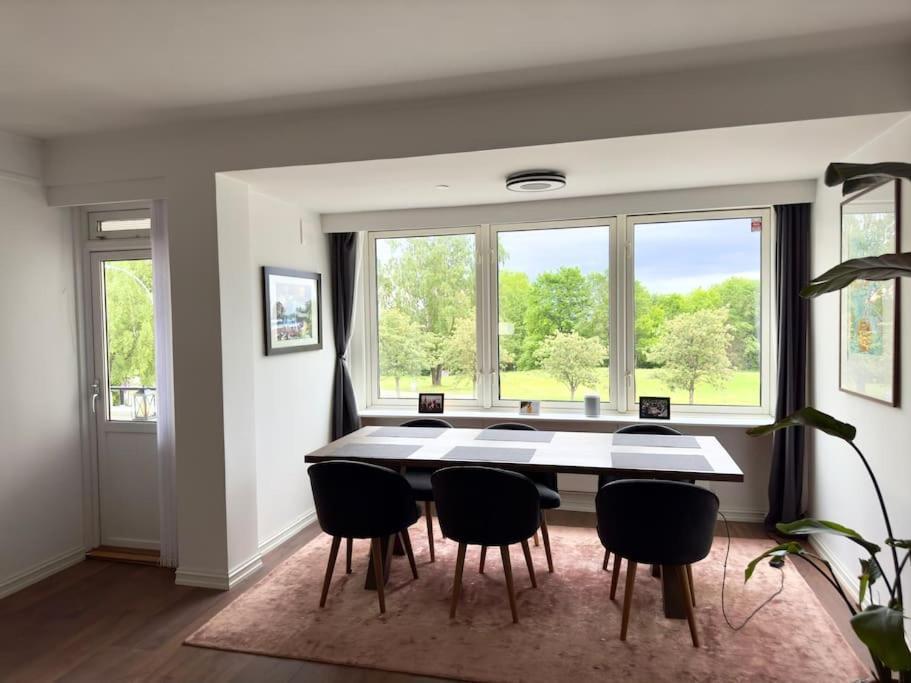Modern Flat Overlooking