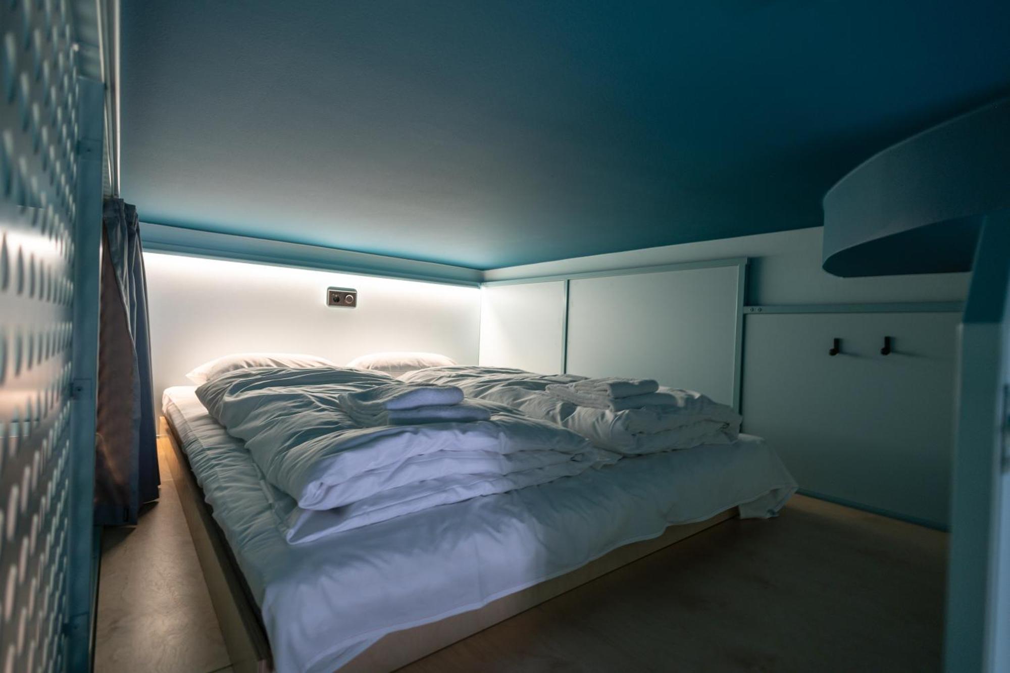 Hostel Bunks At Rode