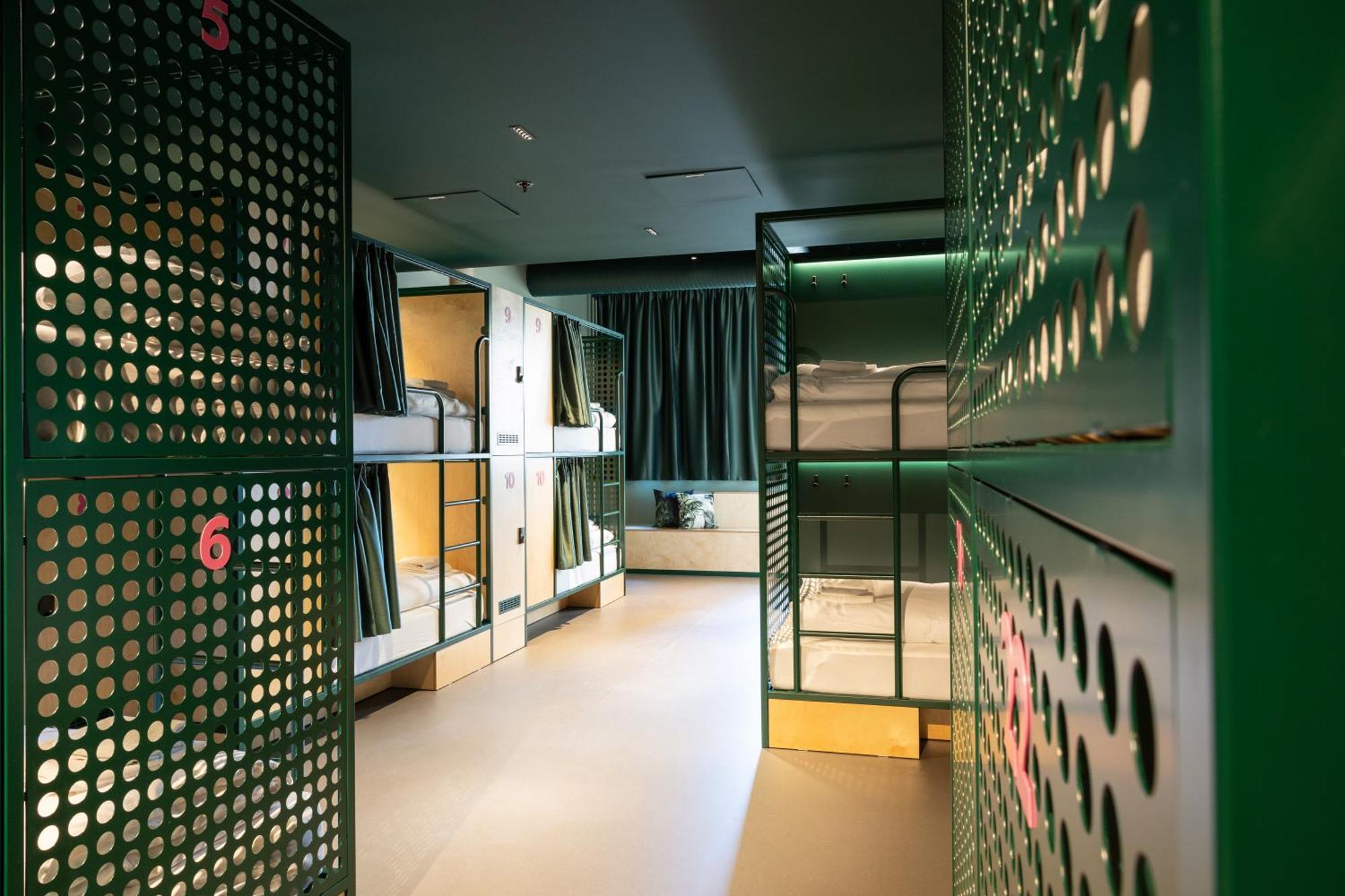 Bunks At Rode Hostel *