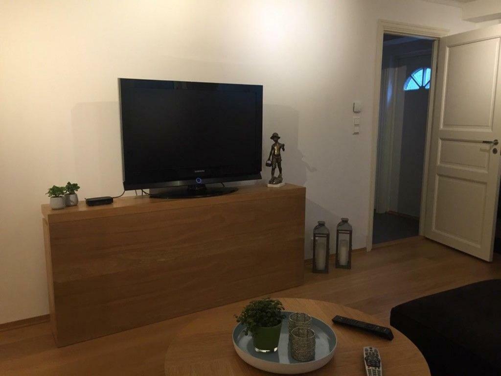 Cozy Basement Near Central *