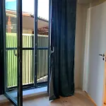 Central 1 Bedroom Apartment Nb!! Small Room