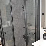 P1-Central-Cosy Flat Suit All Globetrotters-2Rooms