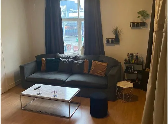 Cozy Apartment By Royal Palace