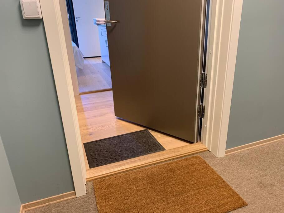 1 Bedroom Nb!! Small