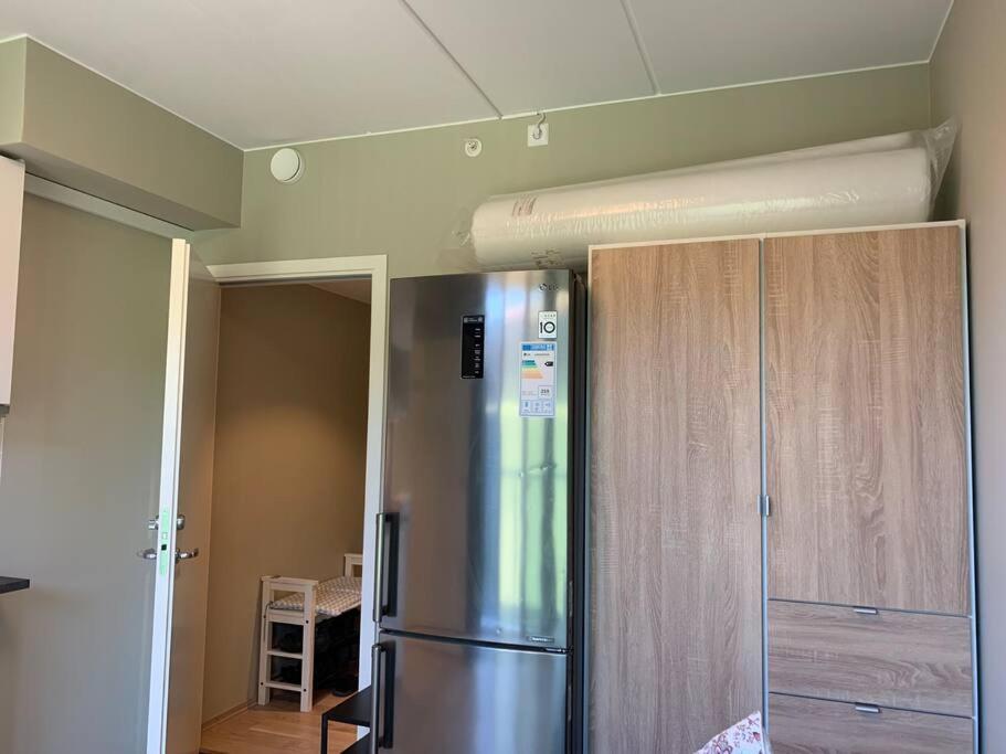 1 Bedroom Nb!! Small *