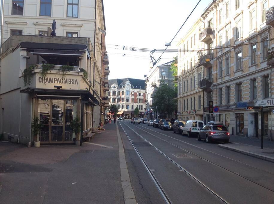 Just Behind The Royal Palace Apartment