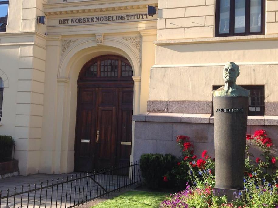 Just Behind The Royal Palace * Oslo