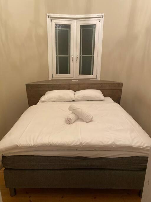 Great Family Unit Quiet And Central In *