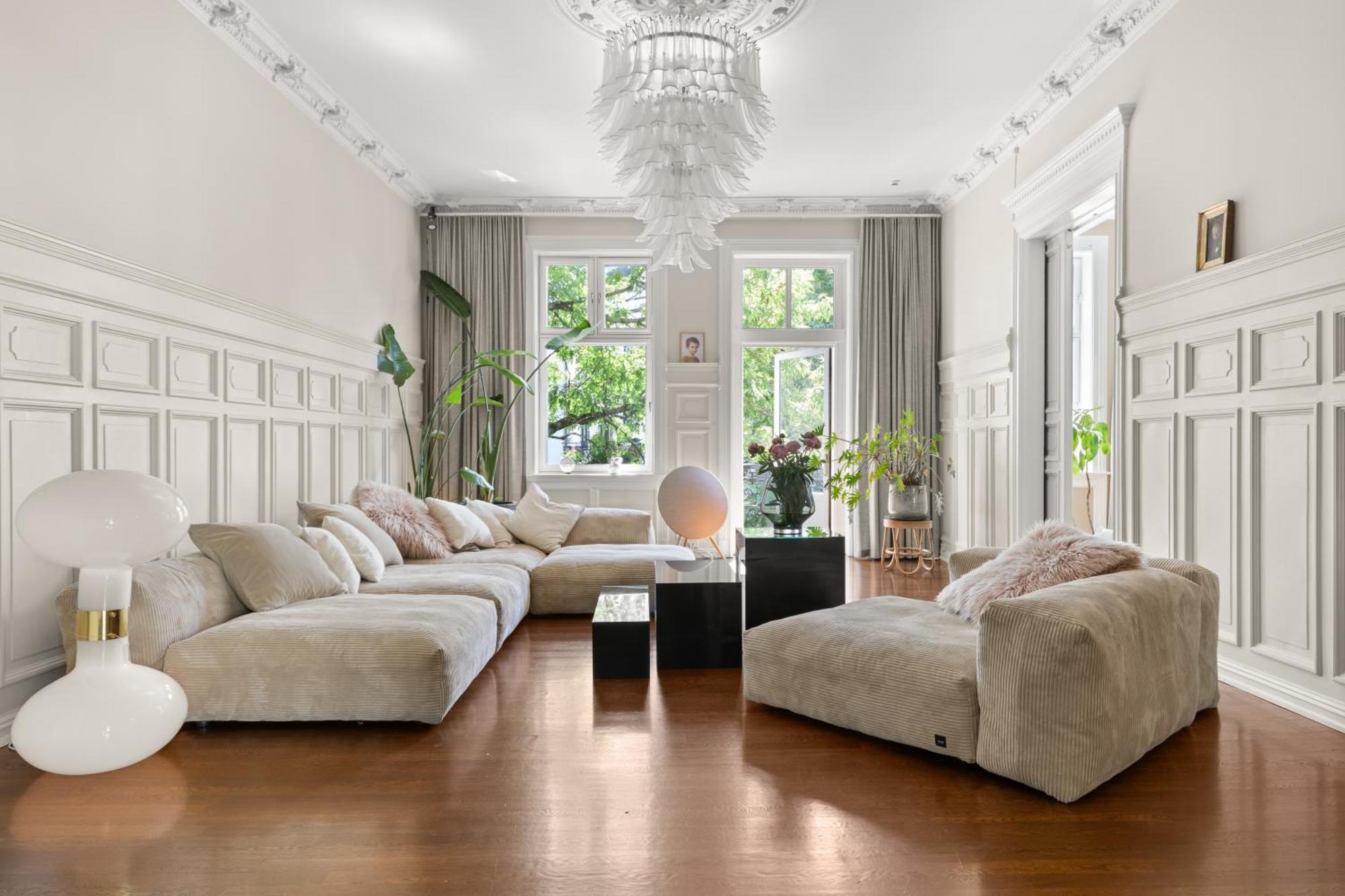 Ba61 - Lux 4 Bedrooms, 260 Sqm, 2 Balconies, Free Parking