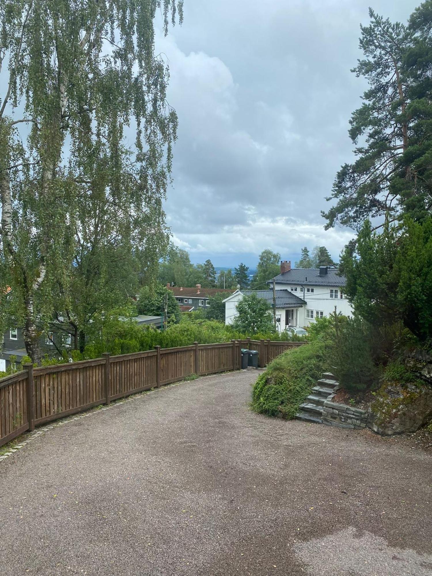West - Near To Holmenkollen Apartment