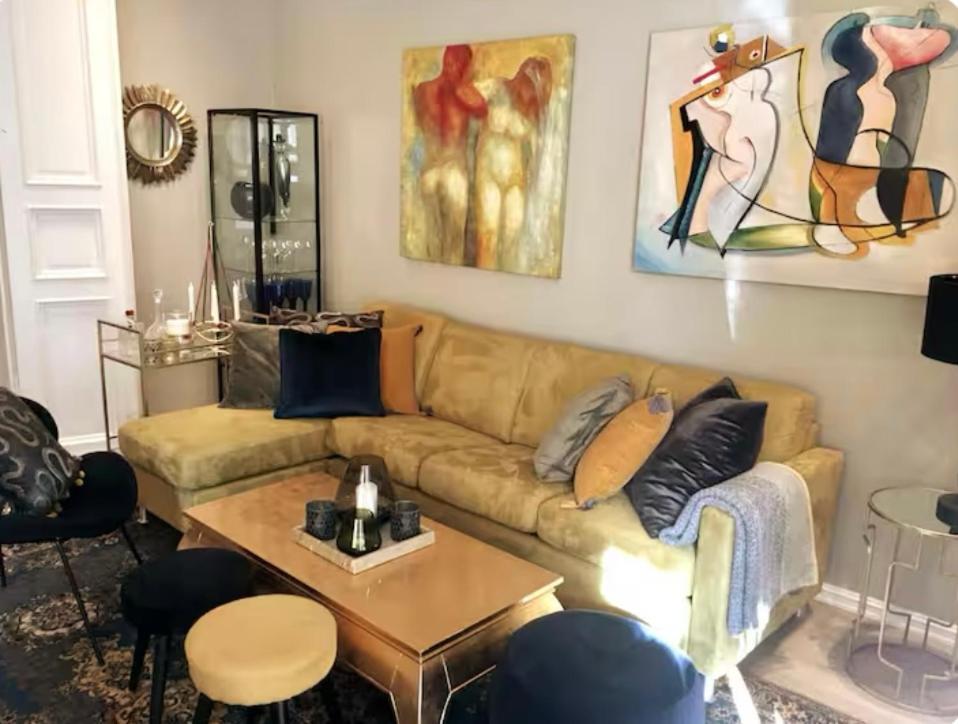 Vakker, Svaert Sentral Med 3 Soverom Appartement *