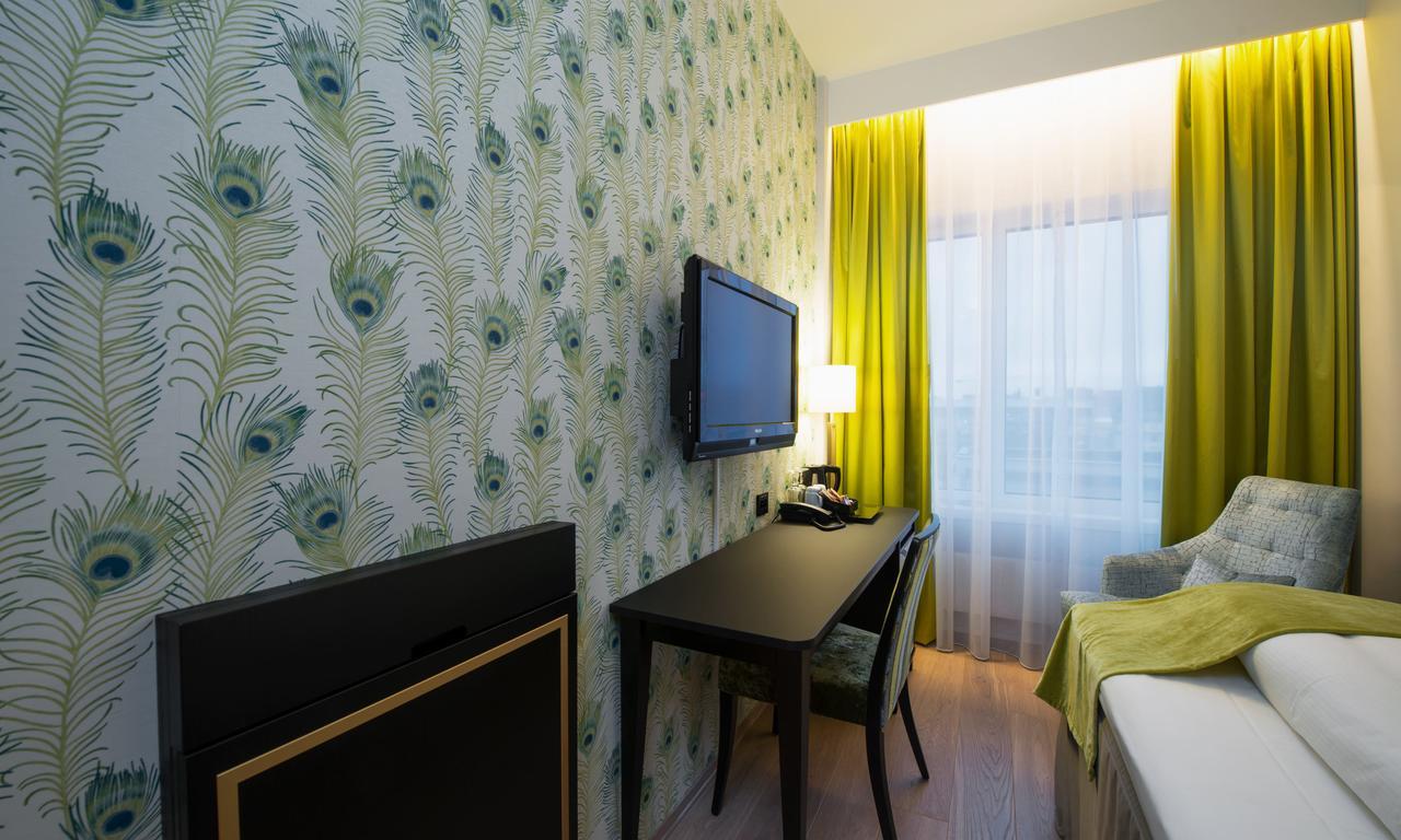 Thon Opera Hotel 4*